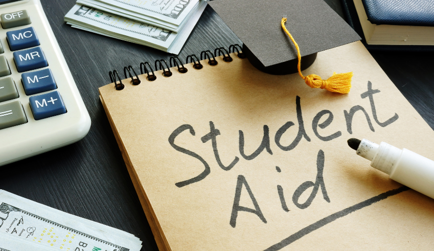 “Aid”ing the Community with Free FAFSA Workshops